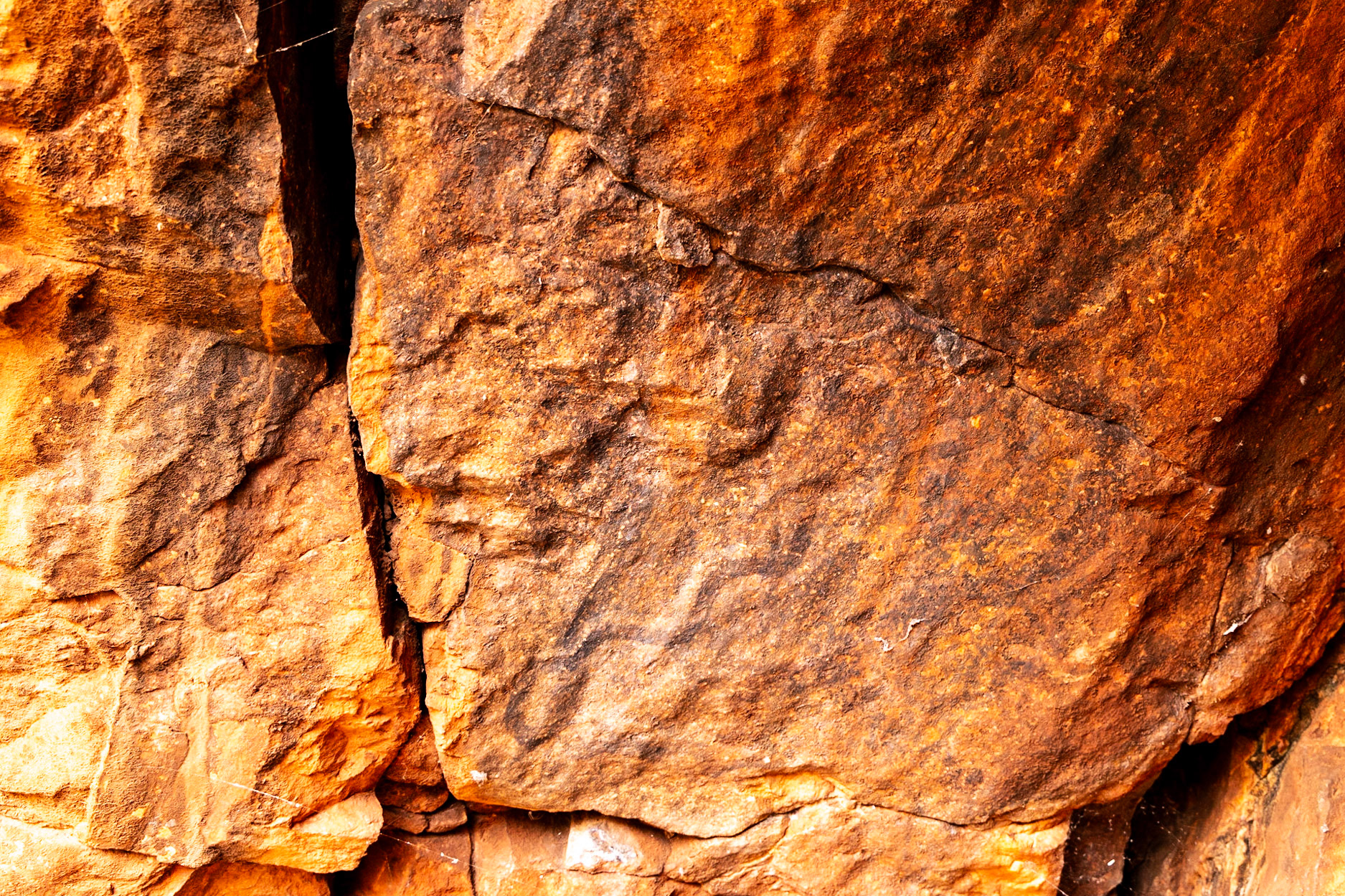 Pangkurpini Gorge, ancient rock art