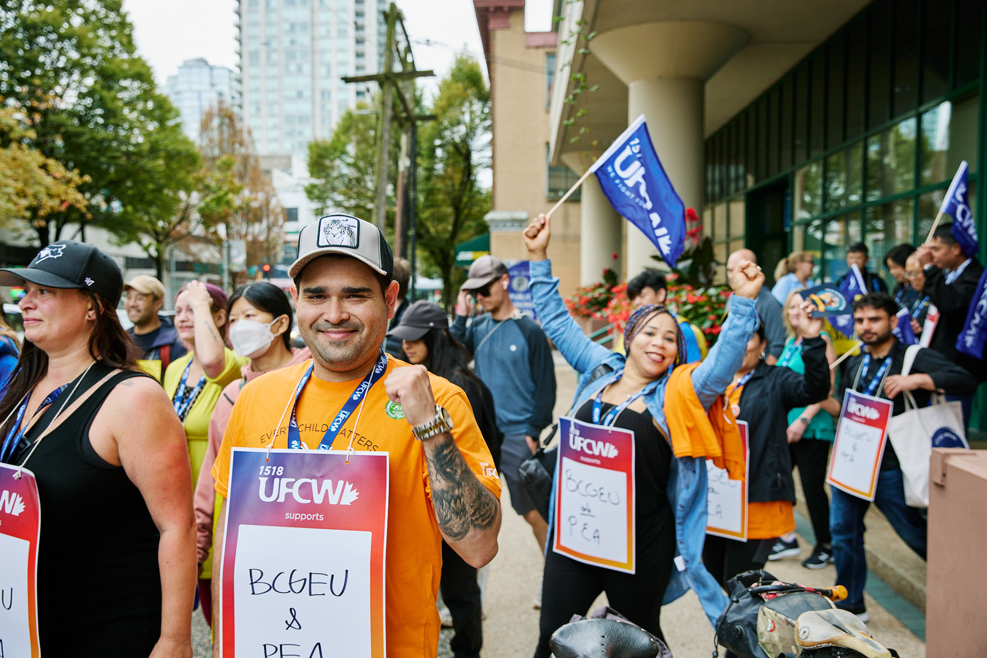 UFCW 1518 supports BCGEU & PEA strike