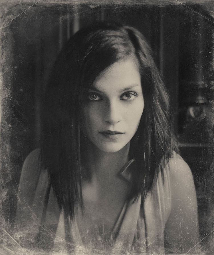 Leigh Lezark