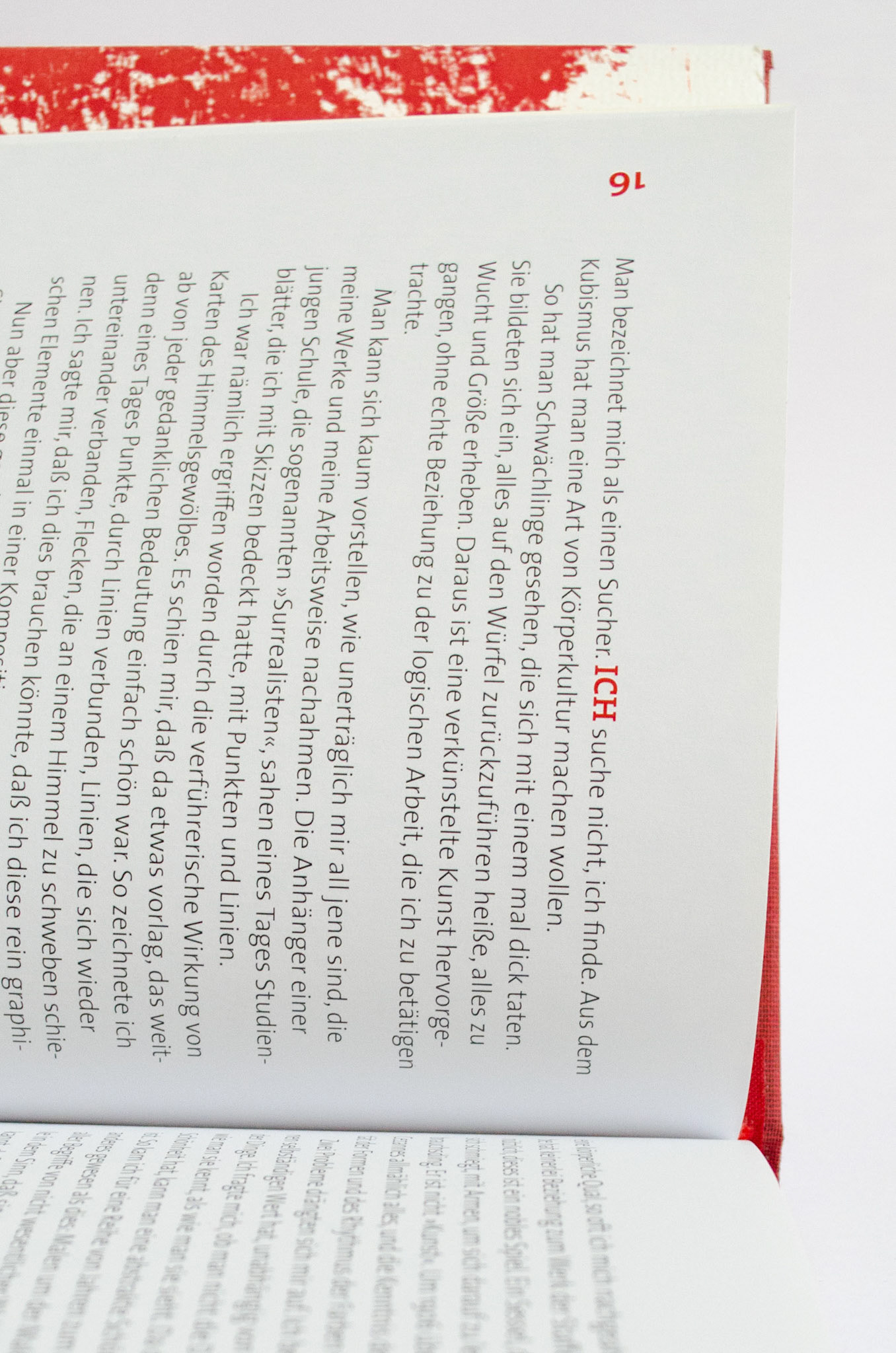 To do justice to Picasso’s wayward streak, I have highlighted the words “Picasso” or “I” (ich) at the beginning of each chapter, slanted the introductory texts and have collapsed the page numbers and column titles. I have used French inverted commas throughout the book for a fluent reading experience and because France was an important country for Picasso.