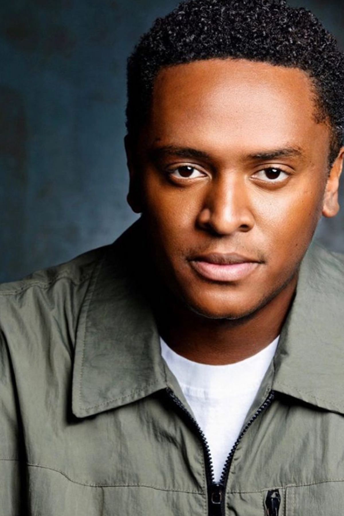 Julian Dewitt as Elijah Harris