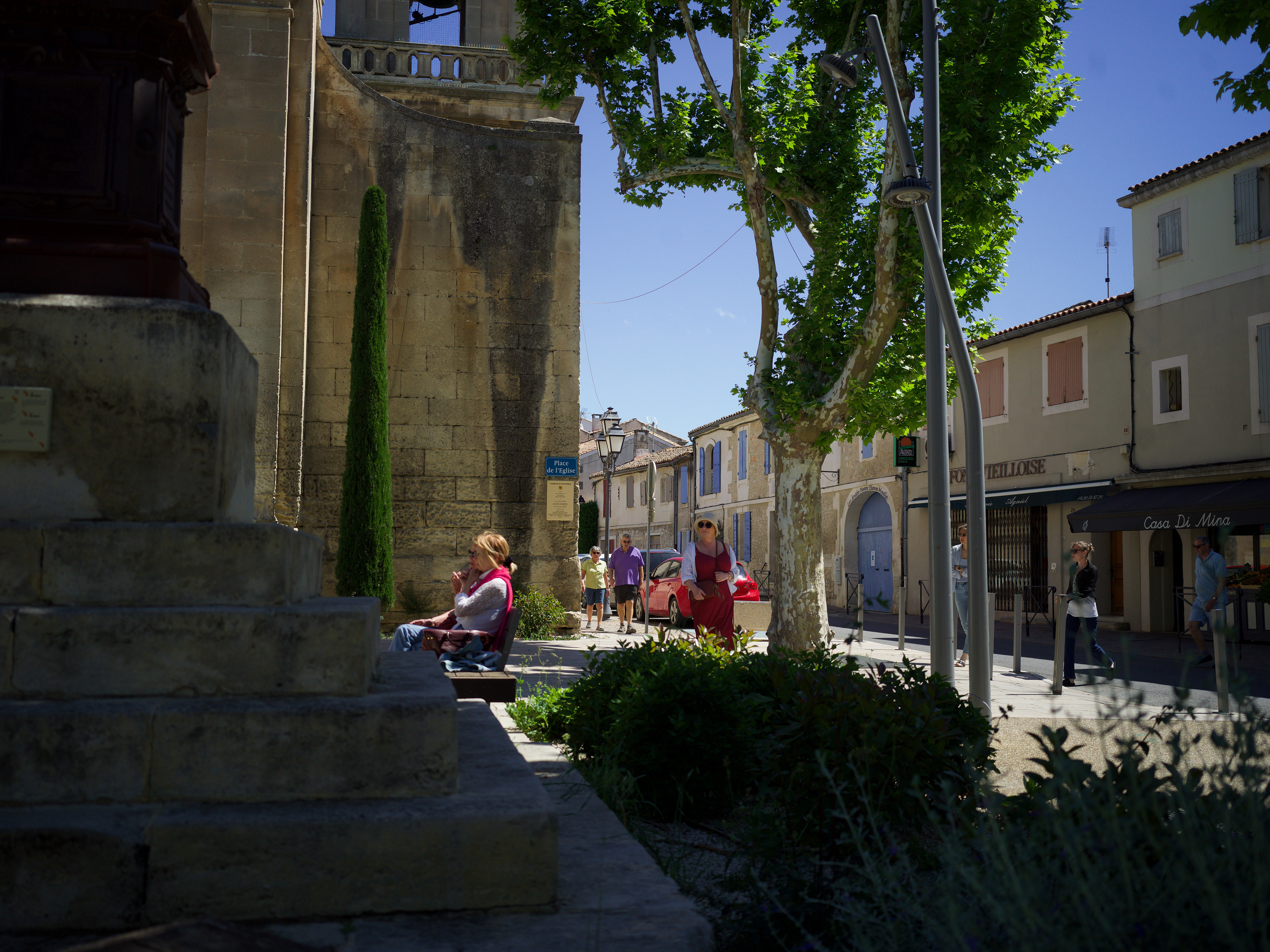 L'entrée des jardins proche de l'église