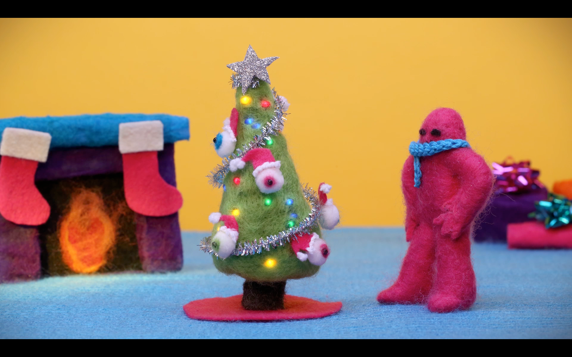 NickToons Holiday Stunt: Puppet and set fabrication, needle felting