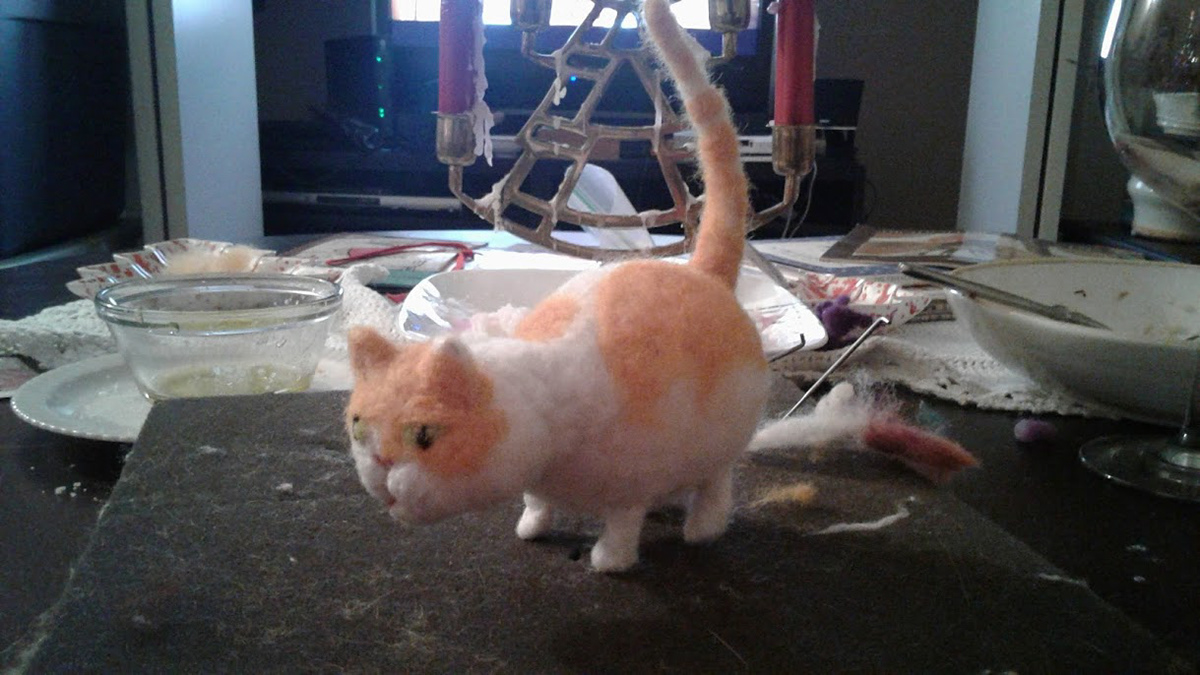 Needle felted cat portrait