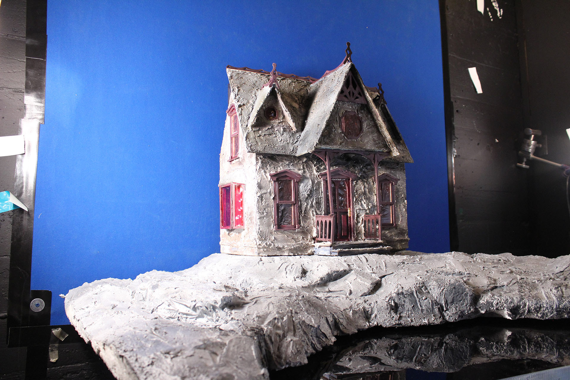 Body My House, dollhouse angle 2