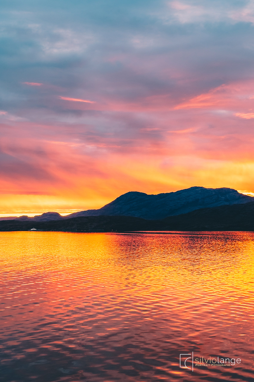 Sonnenuntergang im Hardangerfjord