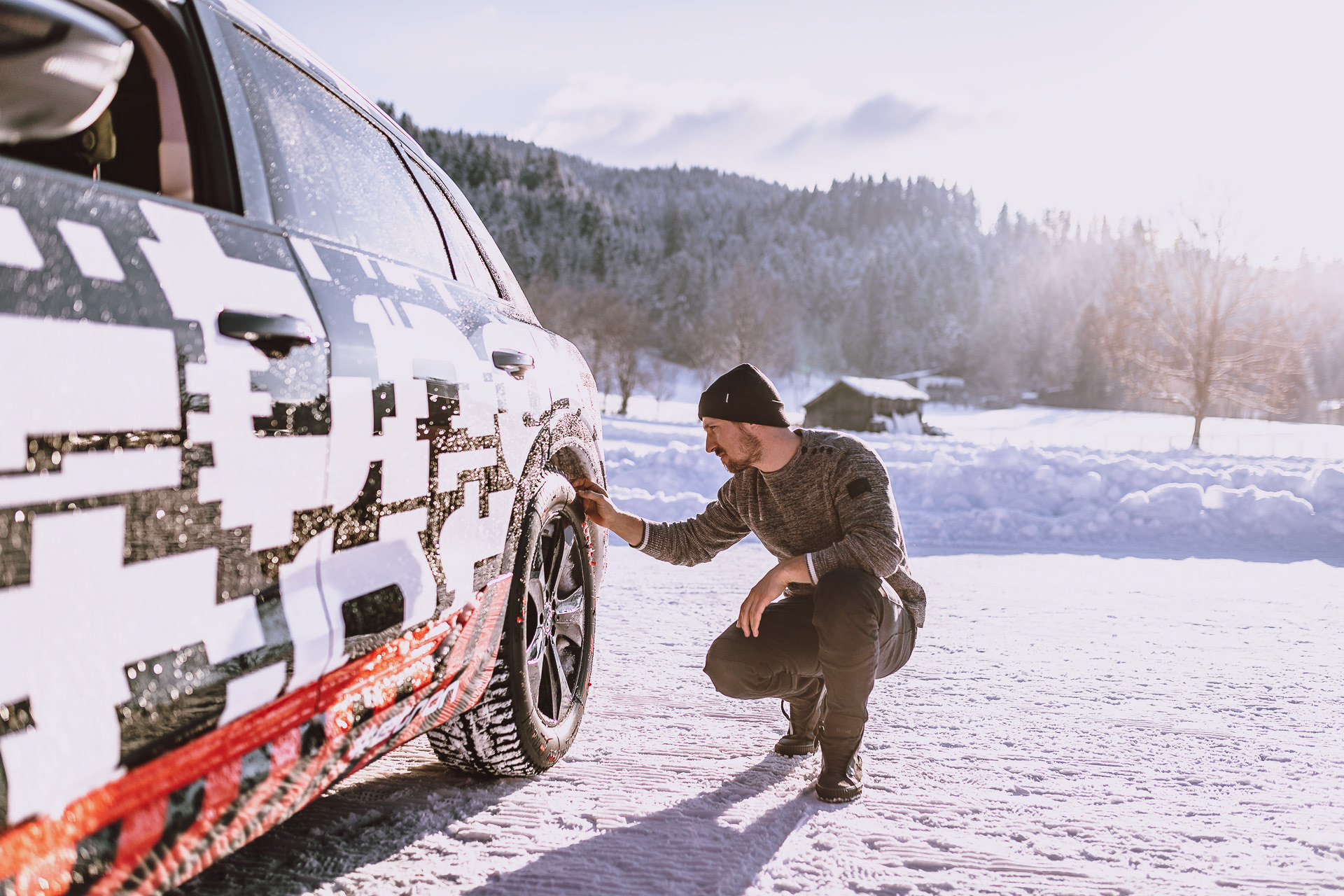 Marcel Hrischer with the Audi e-tron in Kitzbühel