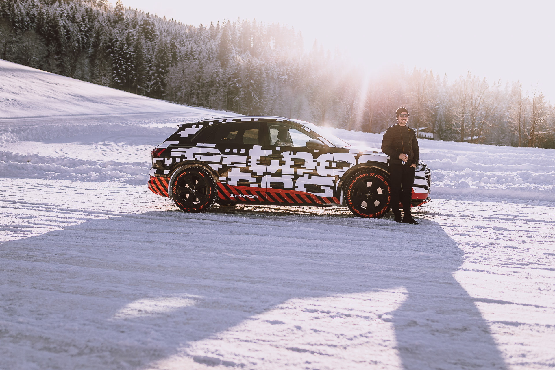 Marcel Hrischer with the Audi e-tron in Kitzbühel