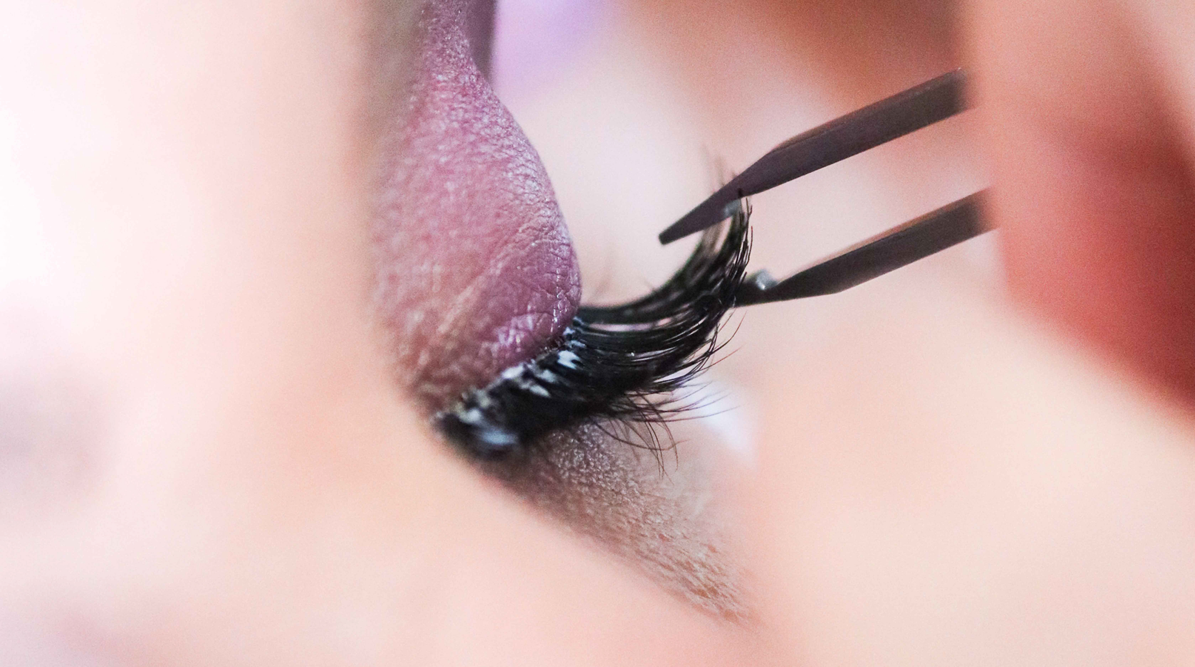 Lash Close Up - Photography by E.S.