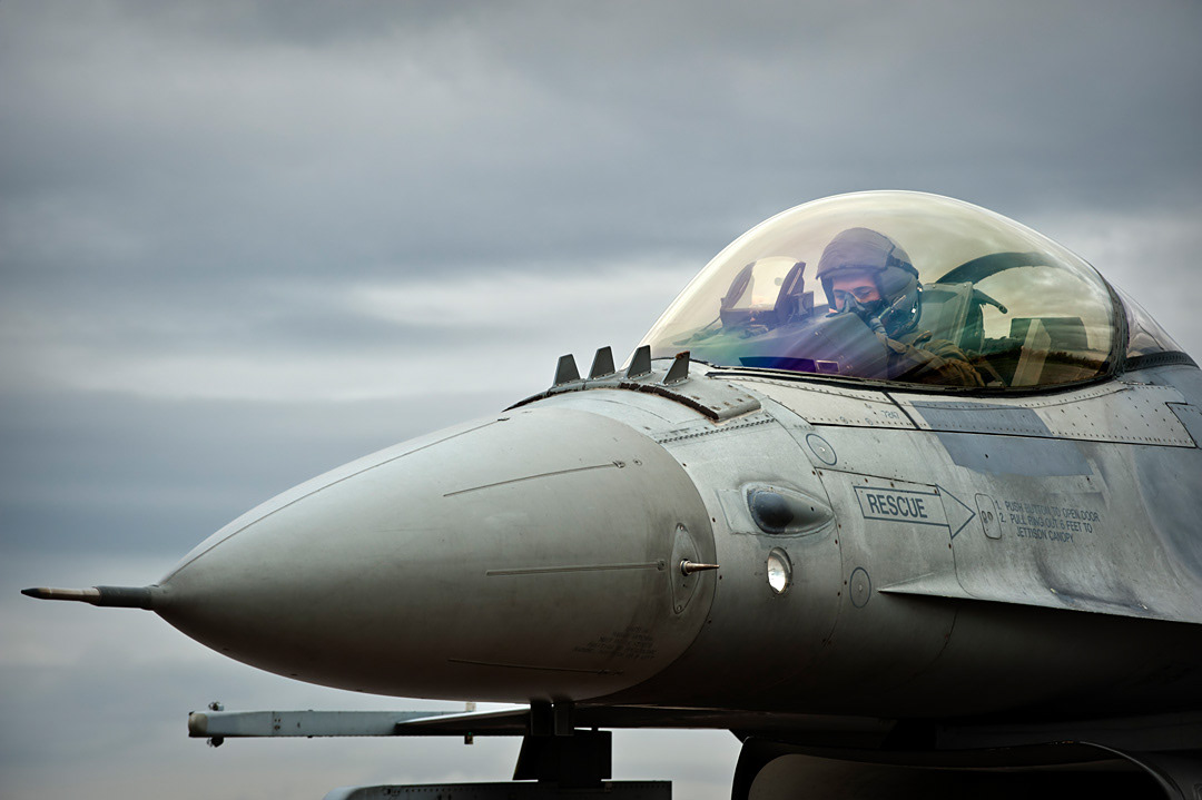 Italian Lockheed Martin F-16 Fighting Falcon in Torrejón Air Base (Spain).