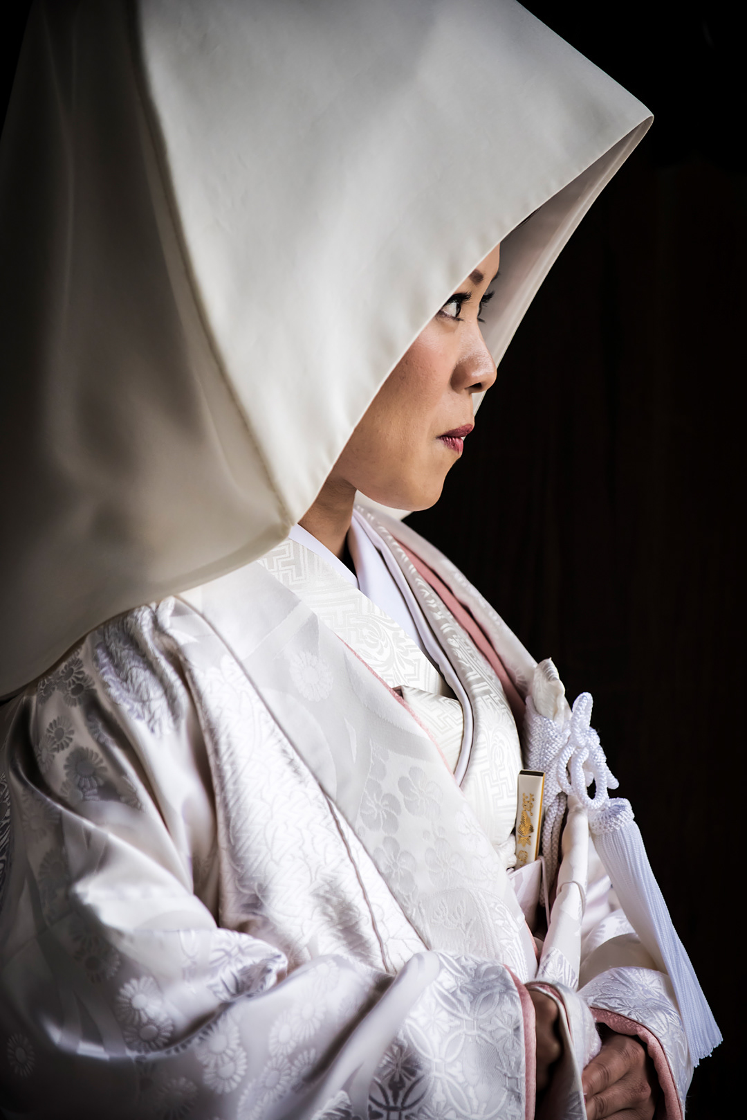 Bride in Meiji-Jingu temple (Harajuku, Tokyo).