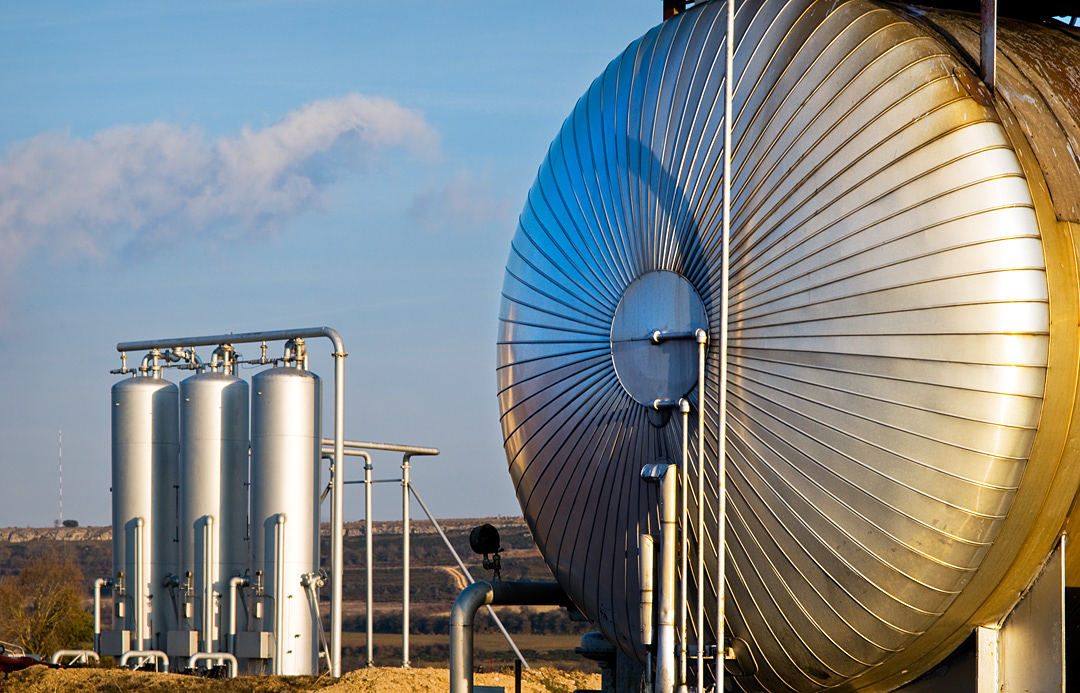 Petrol station near Sargentes de La Lora (Burgos, Spain) 