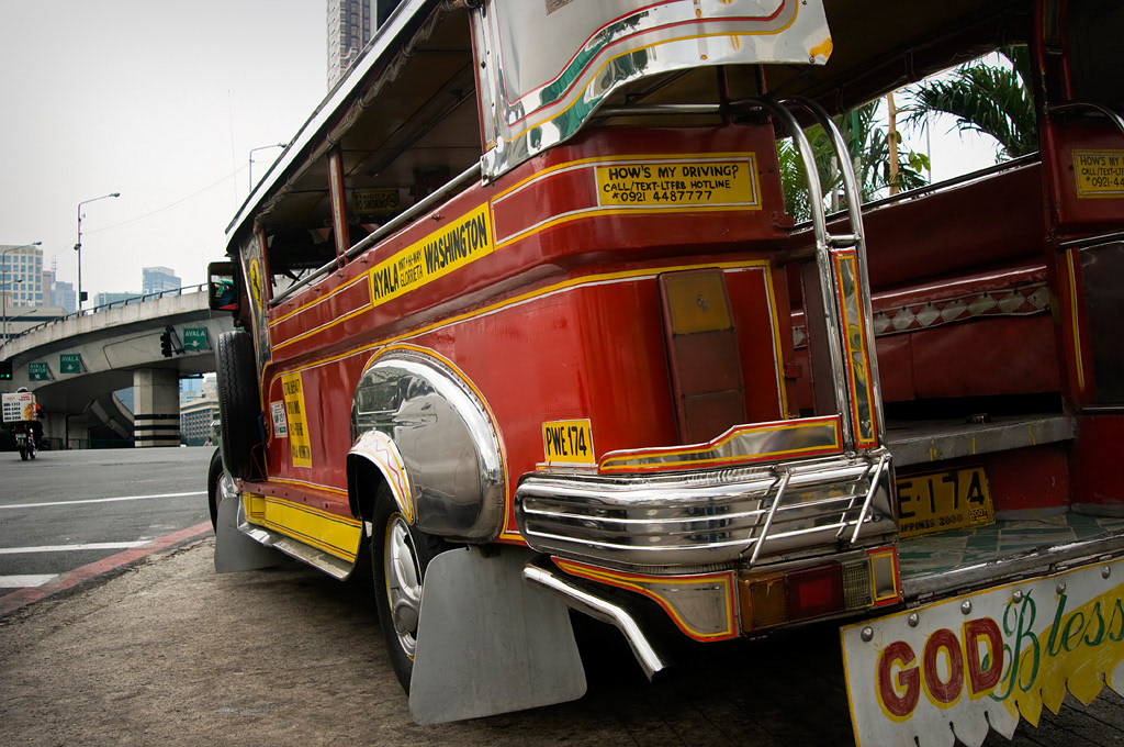 Jeepney in Makati (Manila).