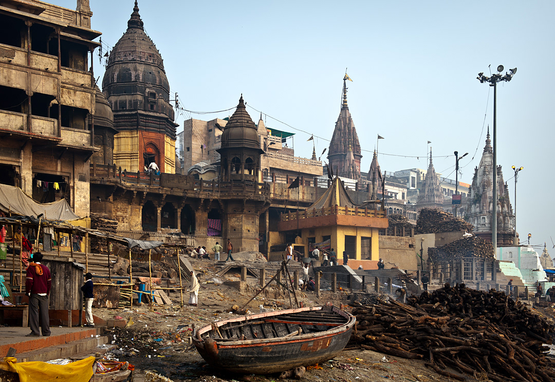 Manikarnika ghat, the most important incineration ghat of Varanasi. 