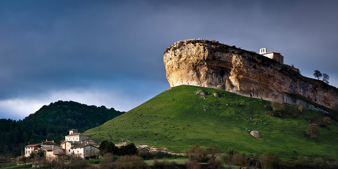 San Pantaléon de Losa (Burgos).