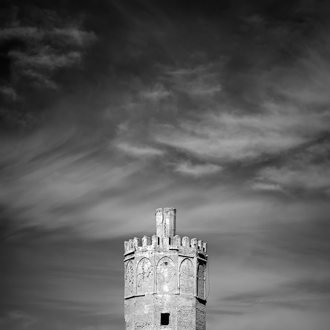31 Torre en los alrededores de la estación de Huesa