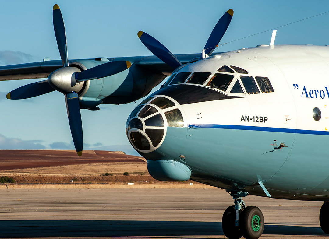 Antonov An-12.