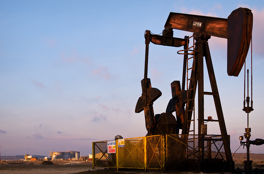 Petrol station near Sargentes de La Lora (Burgos, Spain) 