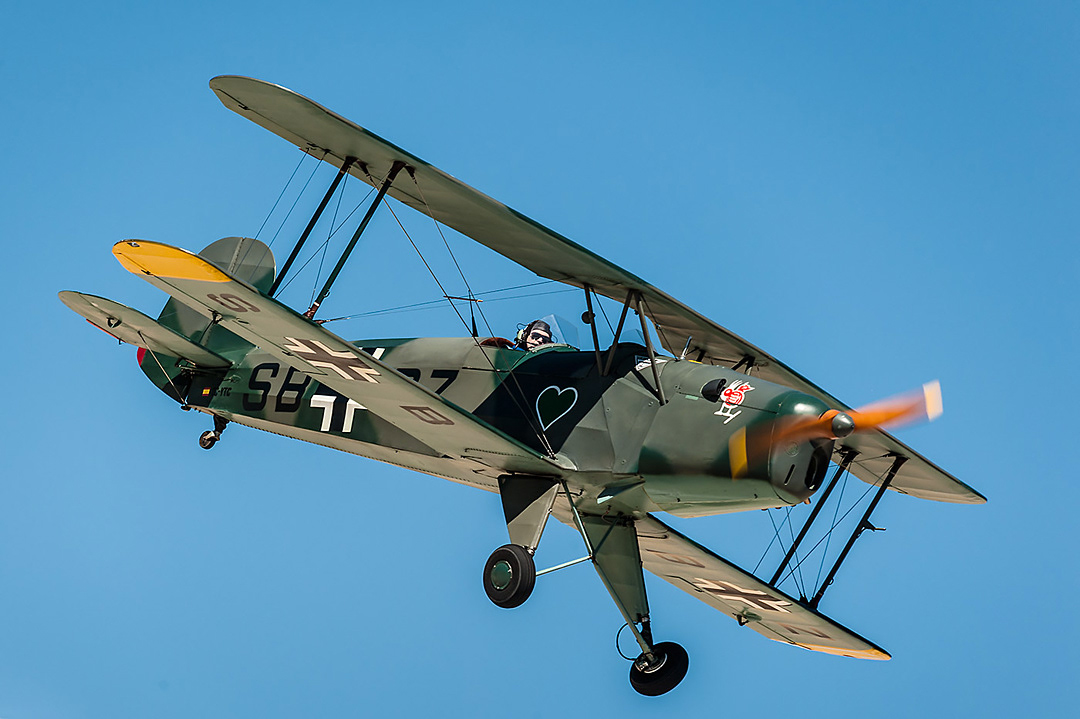 Bücker Bü131 Jüngmann of the Fundación Infante de Orleans at an air show at the Cuatro Vientos aerodrome, Madrid (2012).