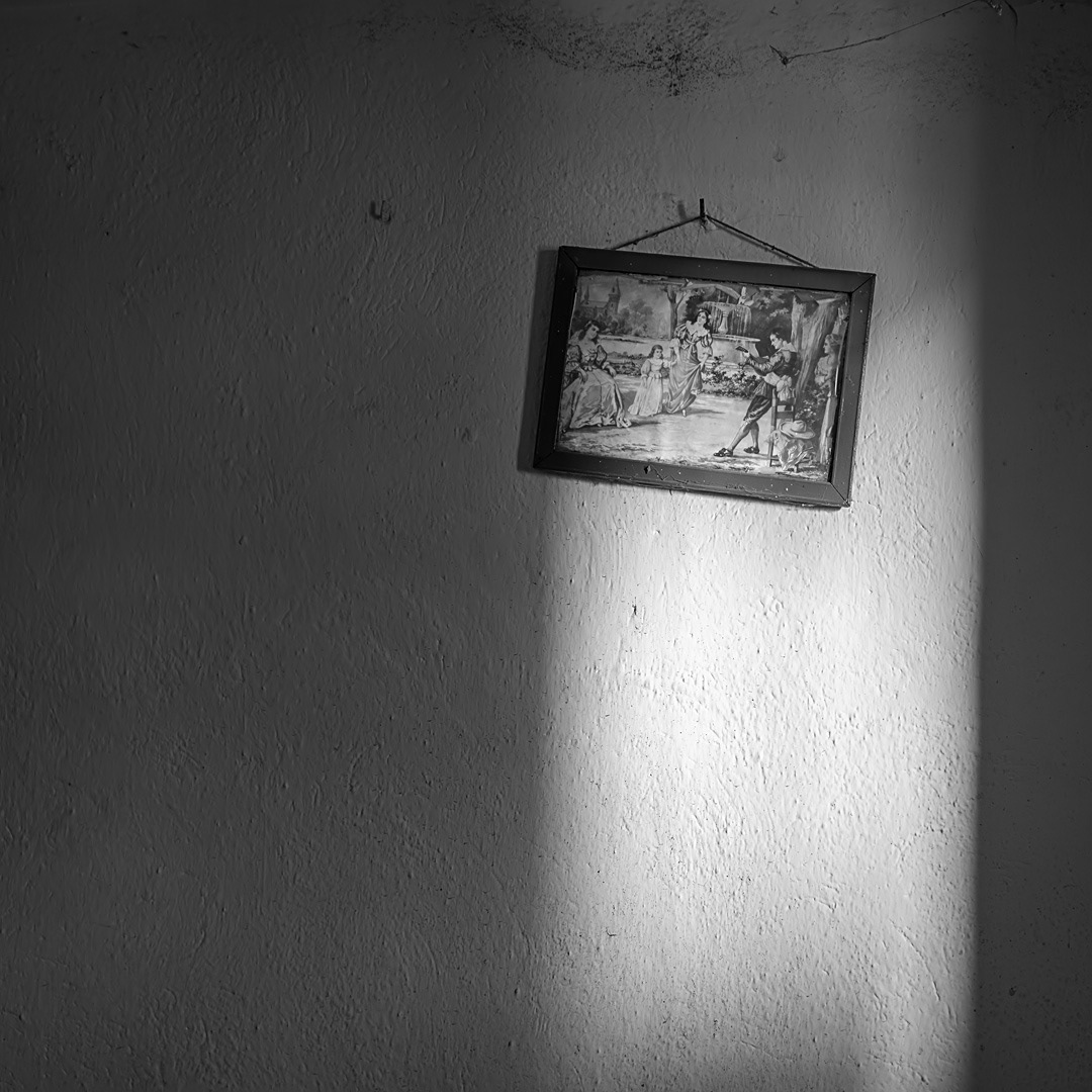 18 Casa abandonada en el barrio de Las Cuevas de Cabra del Santo Cristo