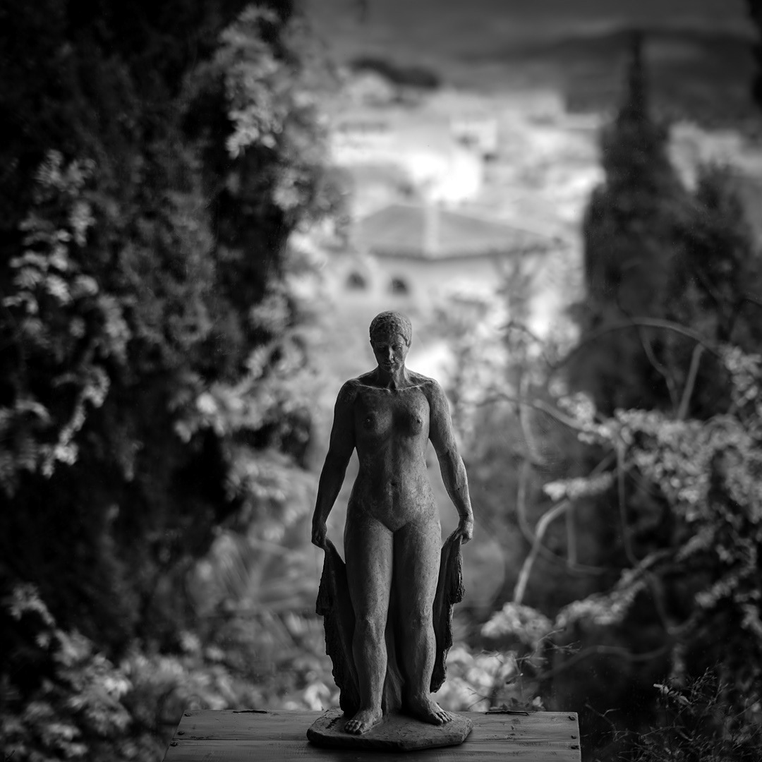 12 En el estudio del escultor Rafael Rubio en Cabra del Santo Cristo