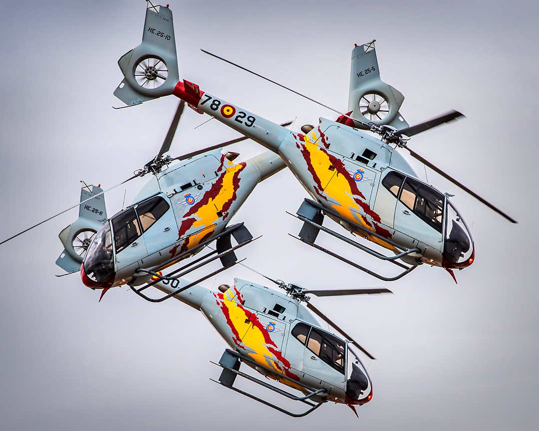Aspa Patrol (Spanish Air Force's helicopters acrobatic patrol) in Aire 75 International Airshow 