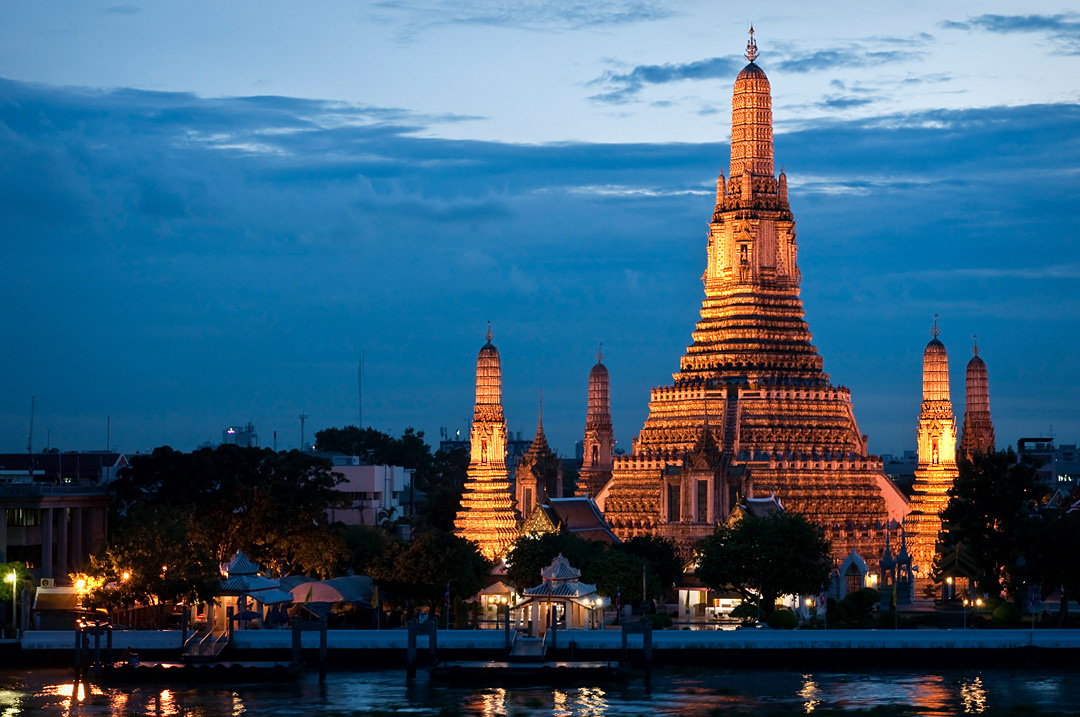  Wat Arun temple  Wat Arun temple. Bangkok, Thailand. 