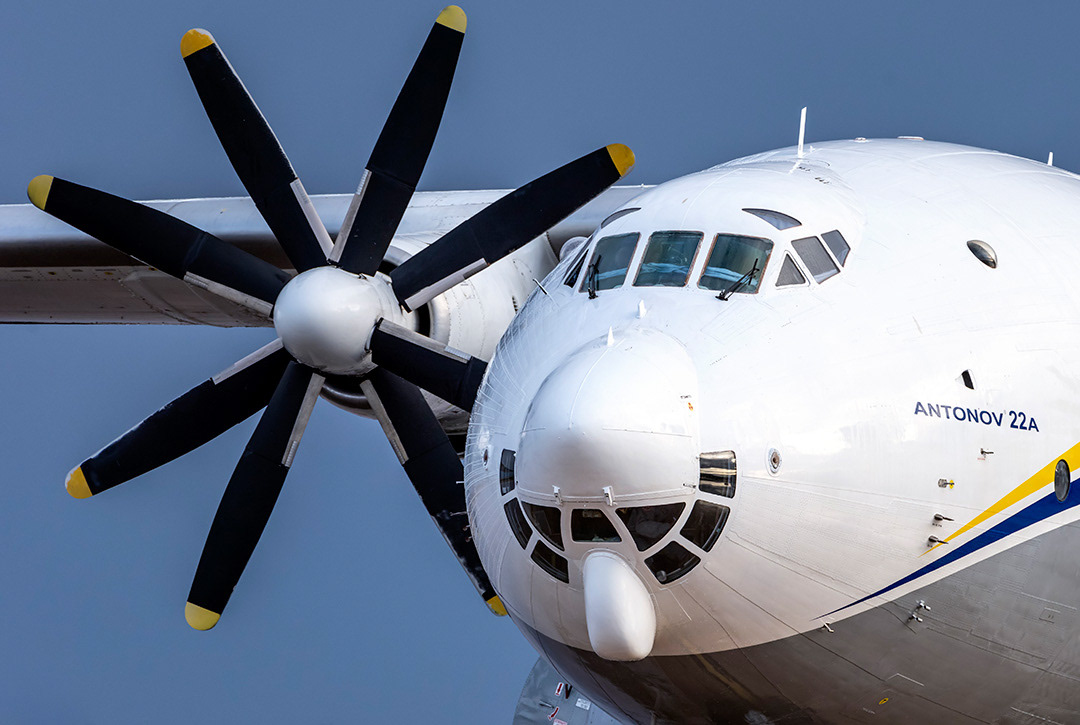 Antonov An-22a "Antei".