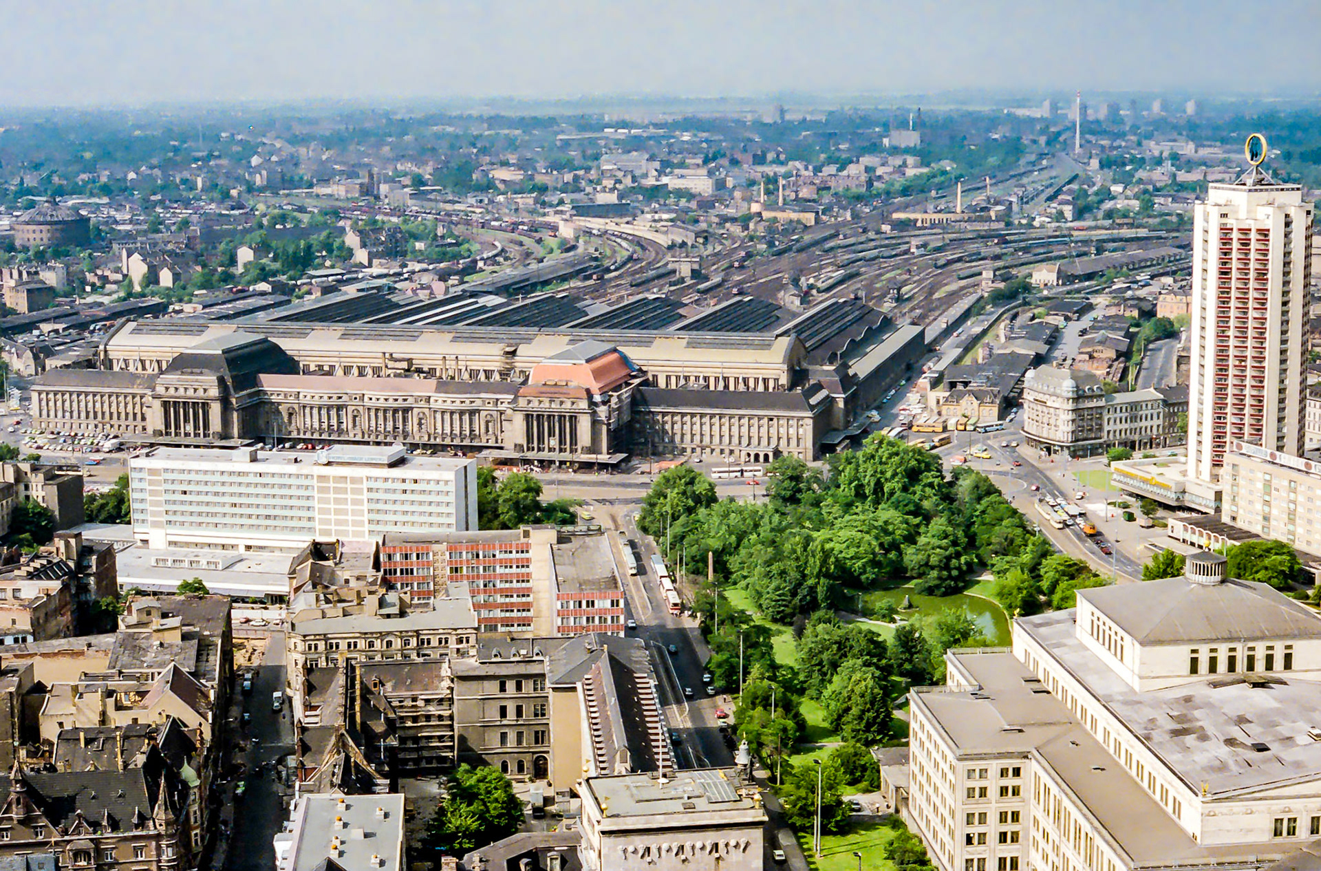 Hauptbahnhof vom Uniriesen