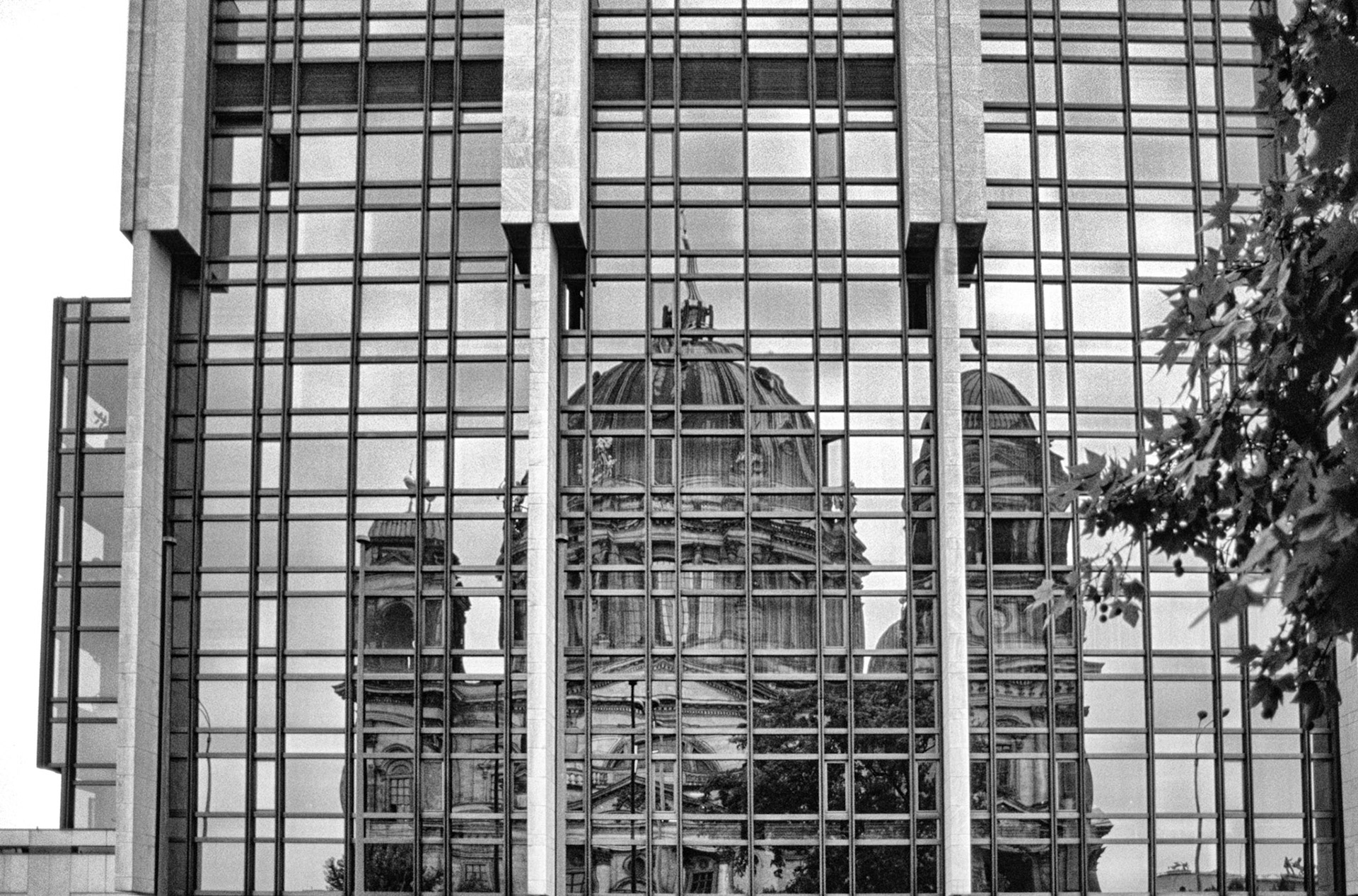 Palast der Republik mit Dom