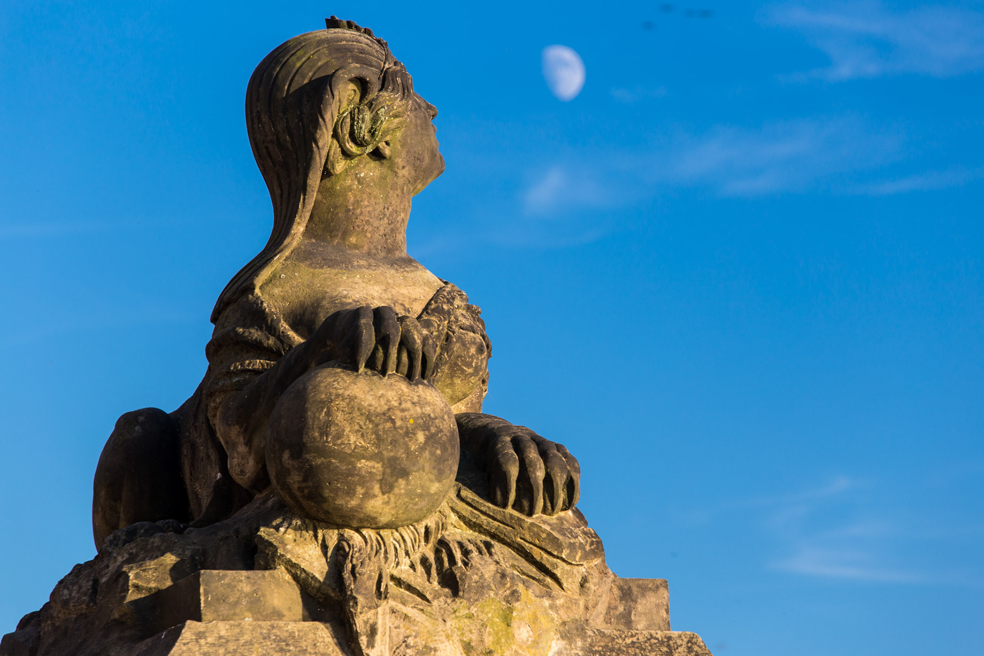 Statue at Pillnitz Castle