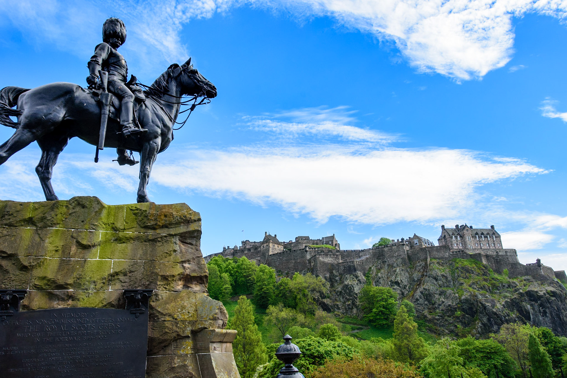 View of Edinburgh Castle