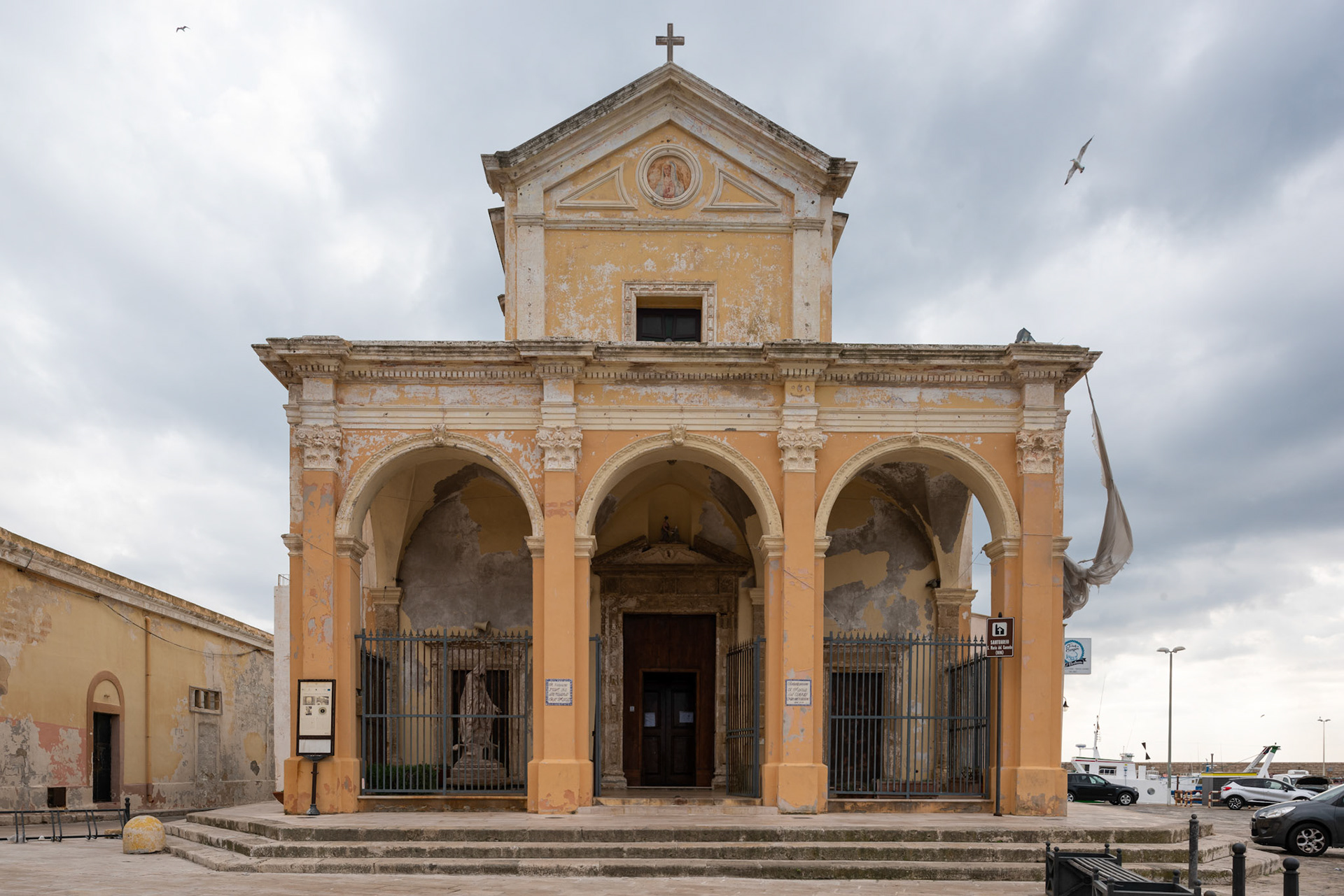 Santuario di Maria SS del Canneto, South Facade, Gallipoli, Italy. Photo: 2019. © The Trustees of Columbia University