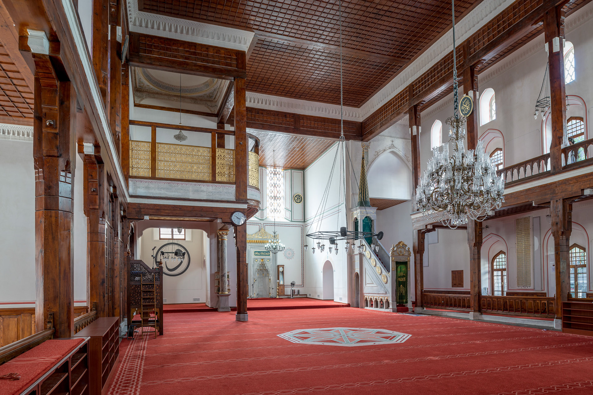 Arap Camii, built ca. 13th century, Main Prayer Hall, Qibla Wall, Mihrab Niche, Minbar, Istanbul, Turkey, photo 2013. © The Trustees of Columbia University