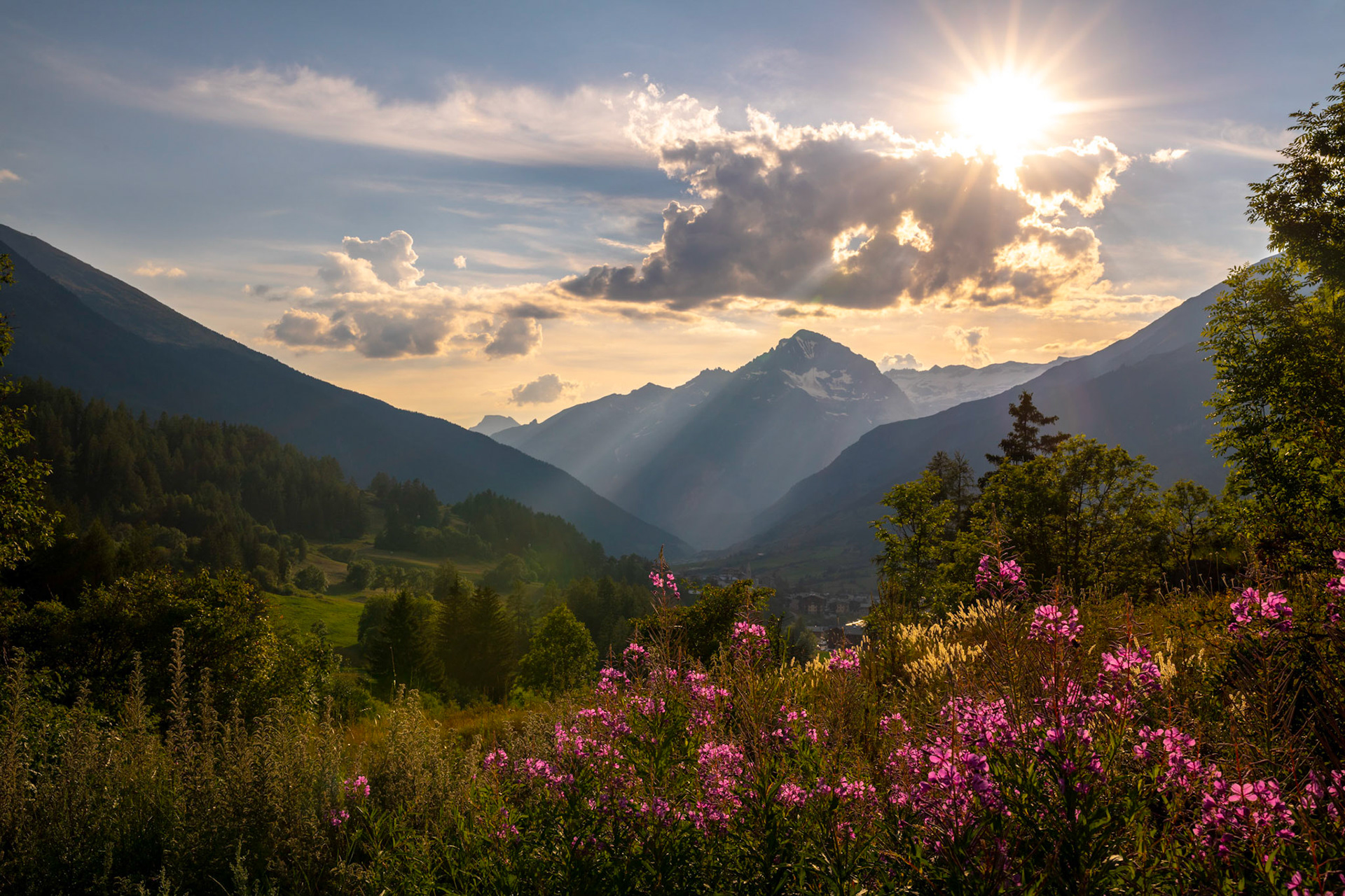 La Dent Parrachée et Lanslevillard, Haute Maurienne Vanoise, France