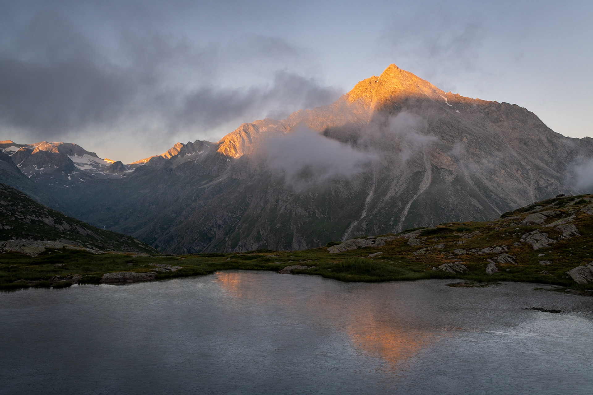 Roche d'Etache et Lac Perrin, Haute-Maurienne Vanoise, France