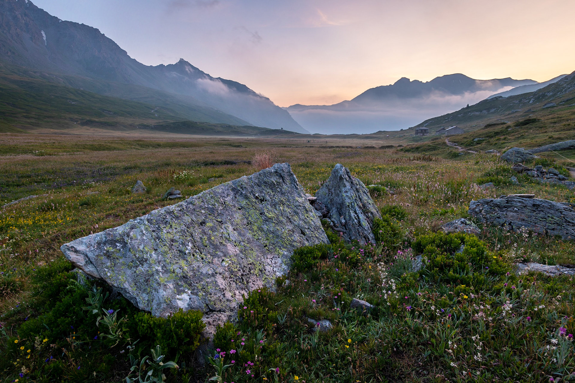 Brume au Petit Mont-Cenis, Haute-Maurienne Vanoise, France