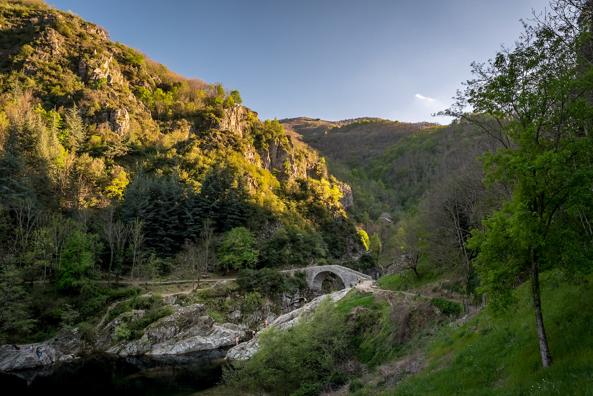 Baignade au Pont du Diable, Thueyts, Ardèche, France