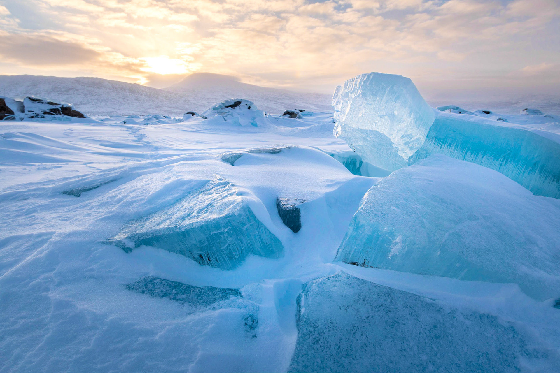 Akkajaure Ice Cubes, Stora Sjöfallet National Park, Sweden