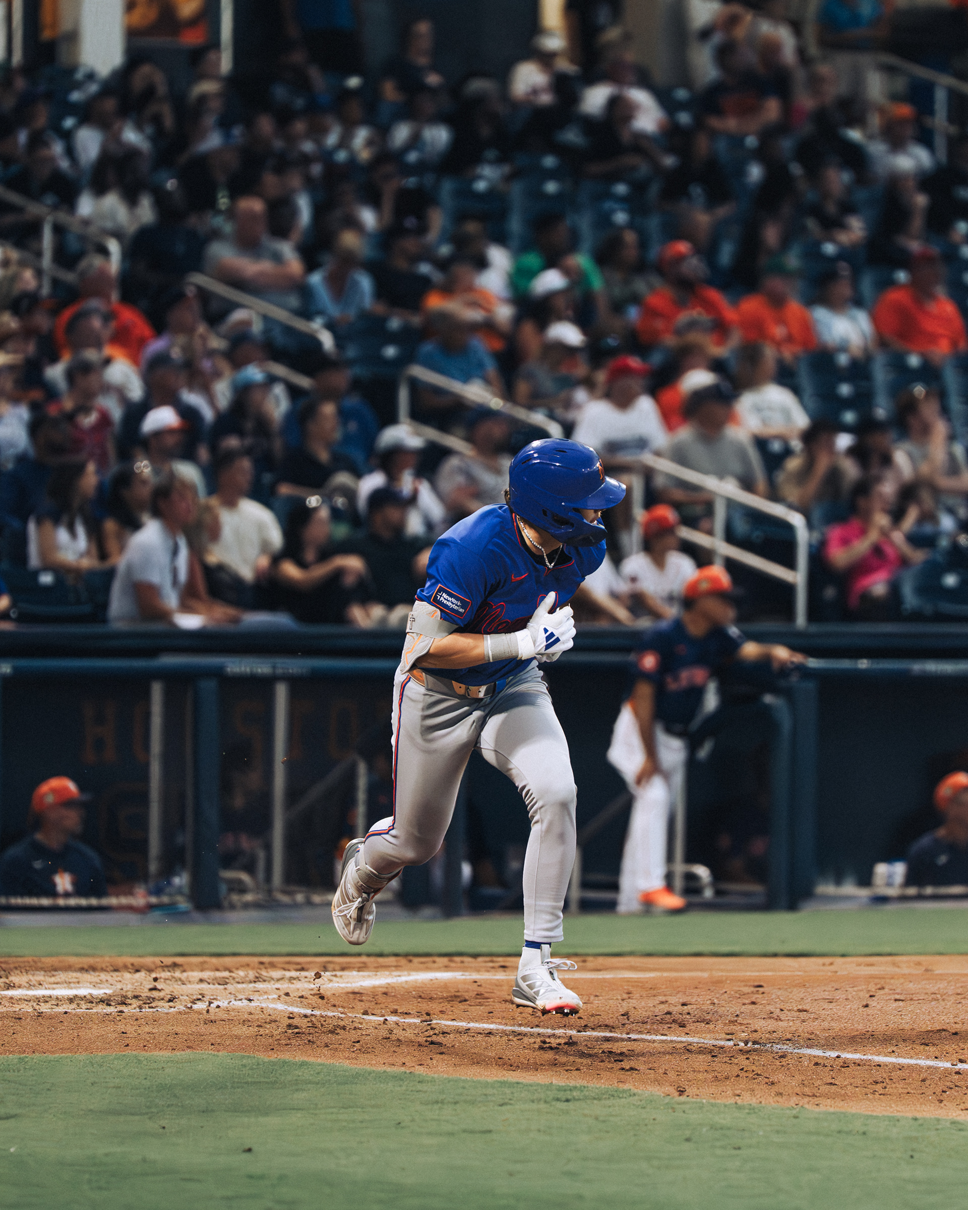 New York Mets batter runs out of the box toward first base during a spring training game against the Houston Astros at The Ballpark of the Palm Beaches, March 2026. Photo by Aday's Media Production