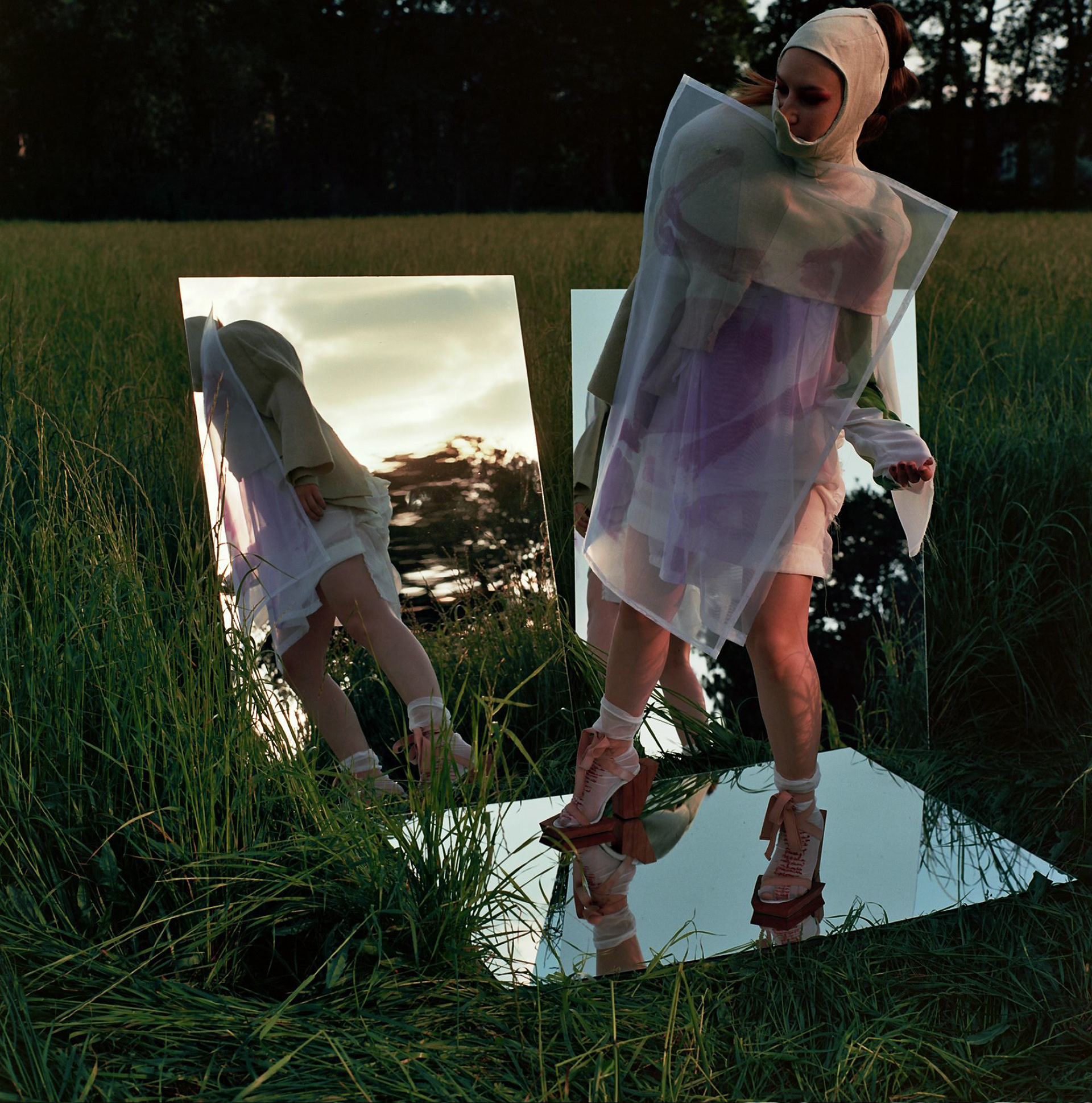 Analogue Nadia Smialowska