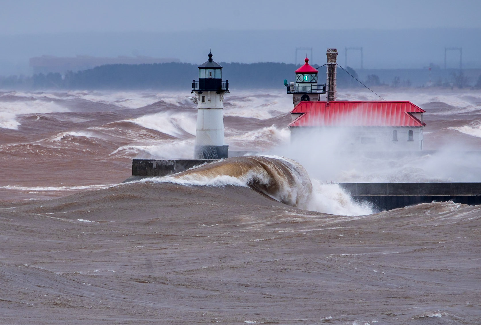 Duluth Lighthouses stand up to gale force winds.