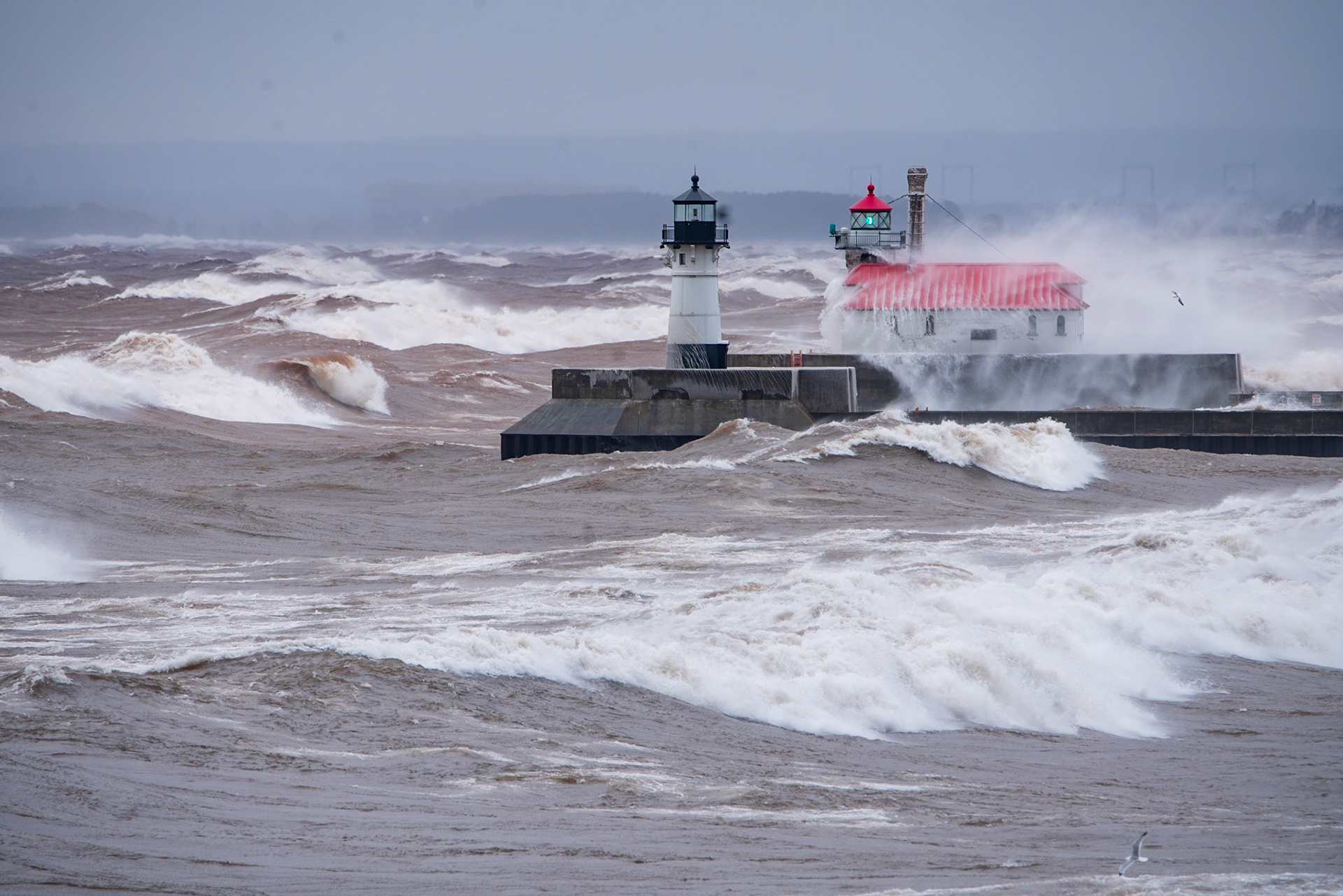 Duluth Lighthouses stand up to gale force winds.