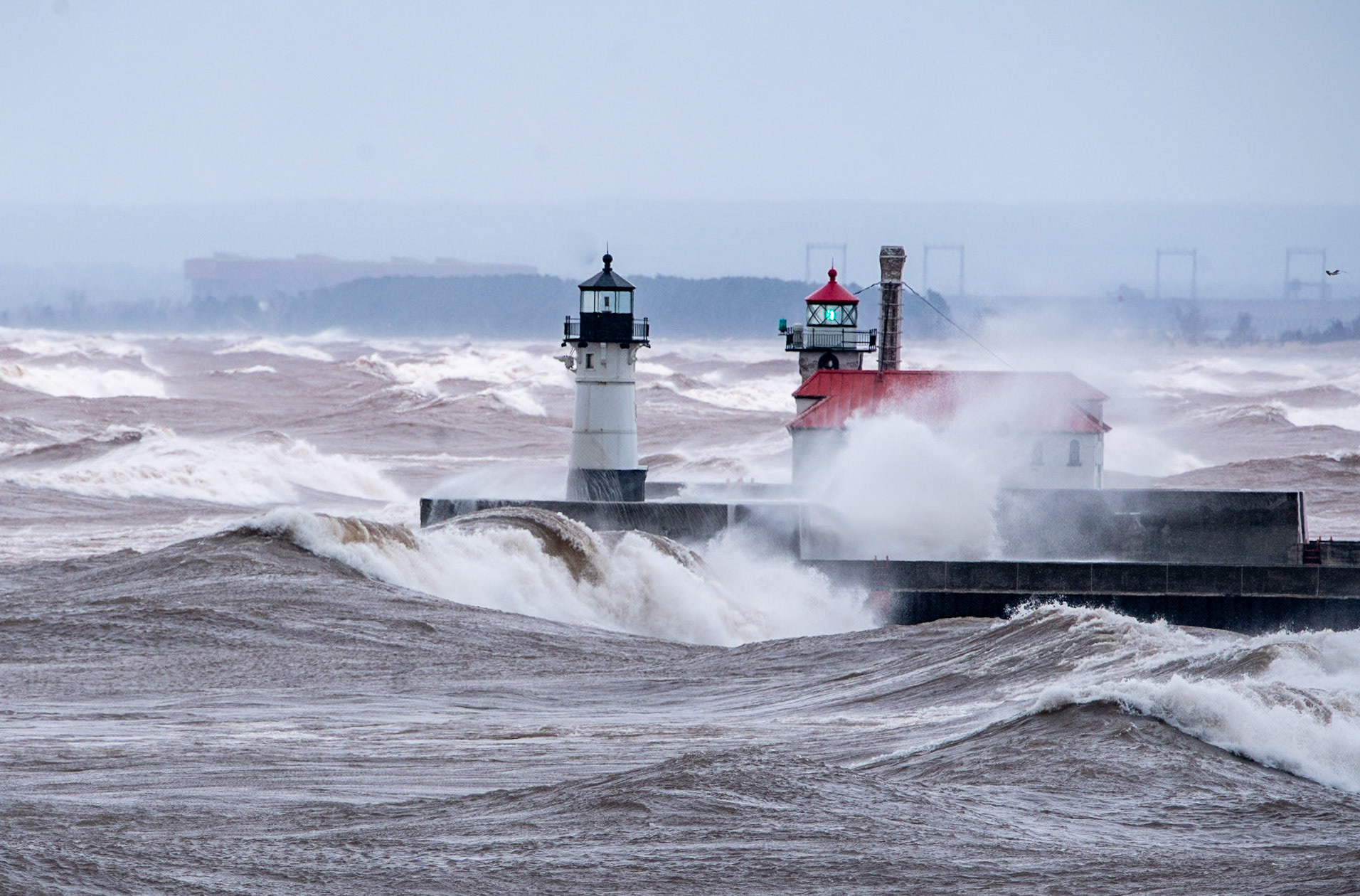 Duluth Lighthouses stand up to gale force winds.