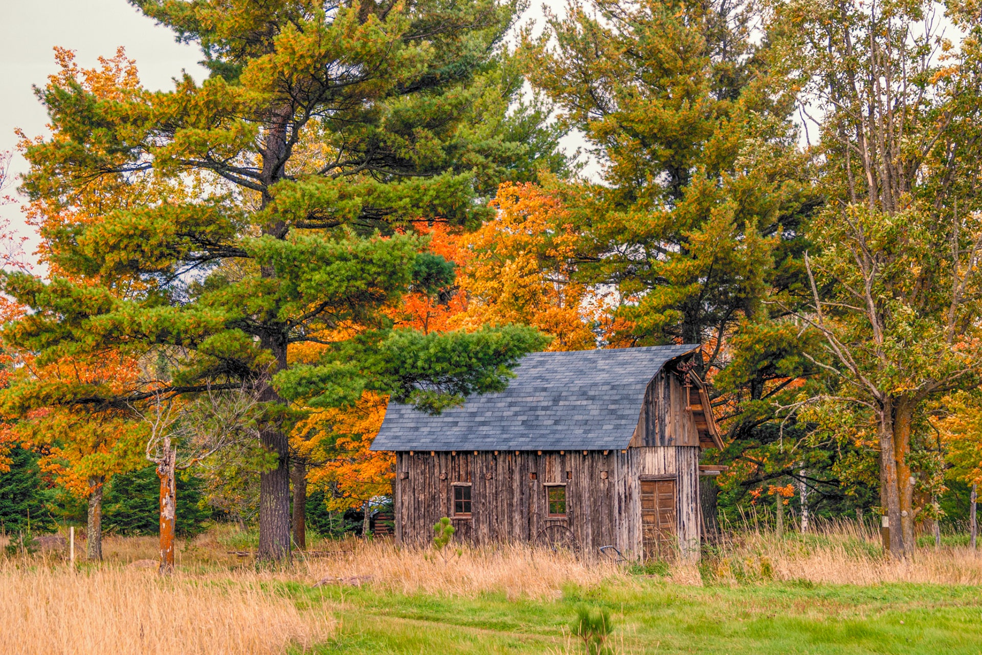 October 7—Country Cabin—One of the many old buildings scattered across Northland that remind us of our heritage.Now that we are approaching mid-autumn, the foliage is at or near peak color, and there is a memorable scene to photograph everywhere you look.The Glory of GodLet everything that has breath praise the Lord! Praise the Lord! Psalm 150:6