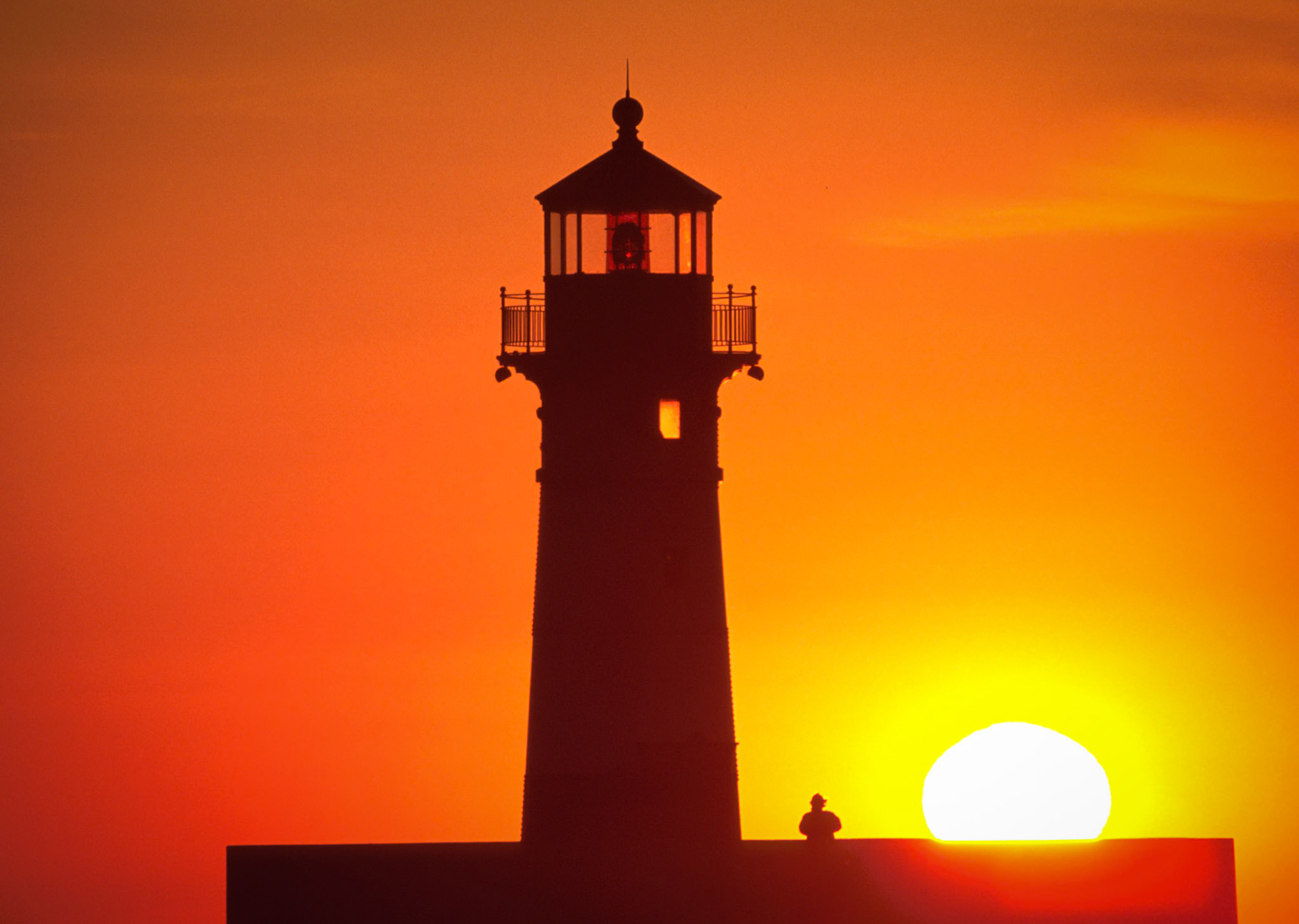 There are five lighthouse in the Duluth Superior Harbor, ranging in age from 155 years to 95 years old.