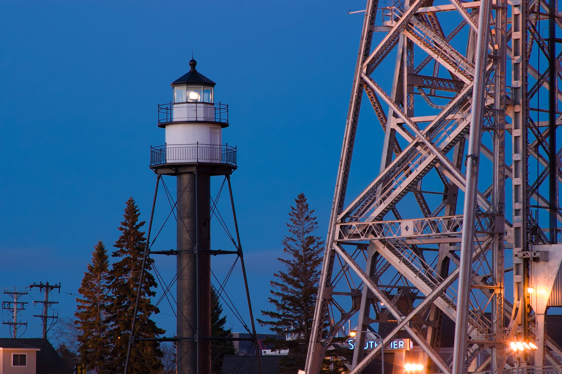Built in 1905, the Duluth Aerial Lift Bridge spans the Duluth Shipping Canal between Duluth and Park Point.