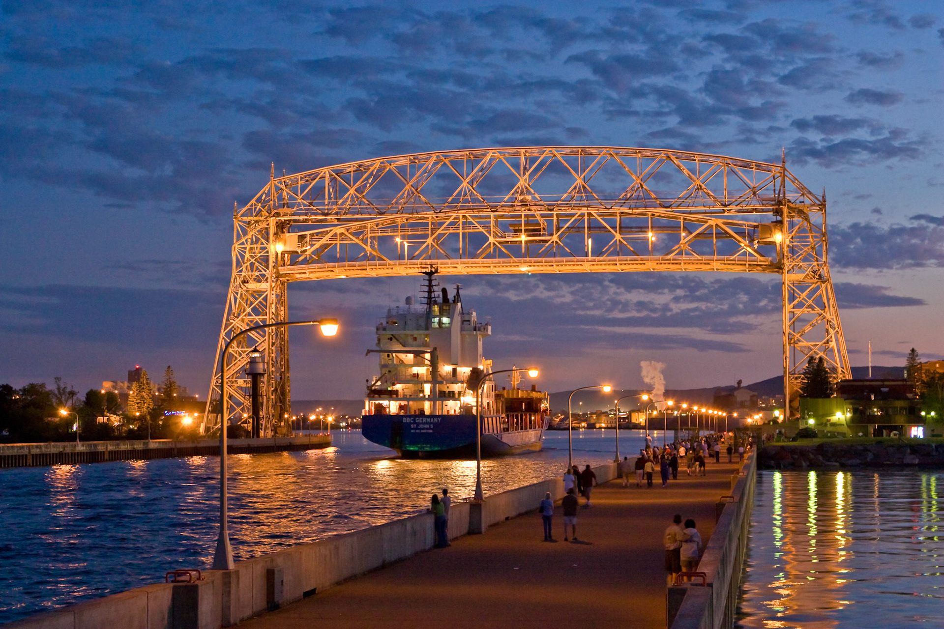 Built in 1905, the Duluth Aerial Lift Bridge spans the Duluth Shipping Canal between Duluth and Park Point.