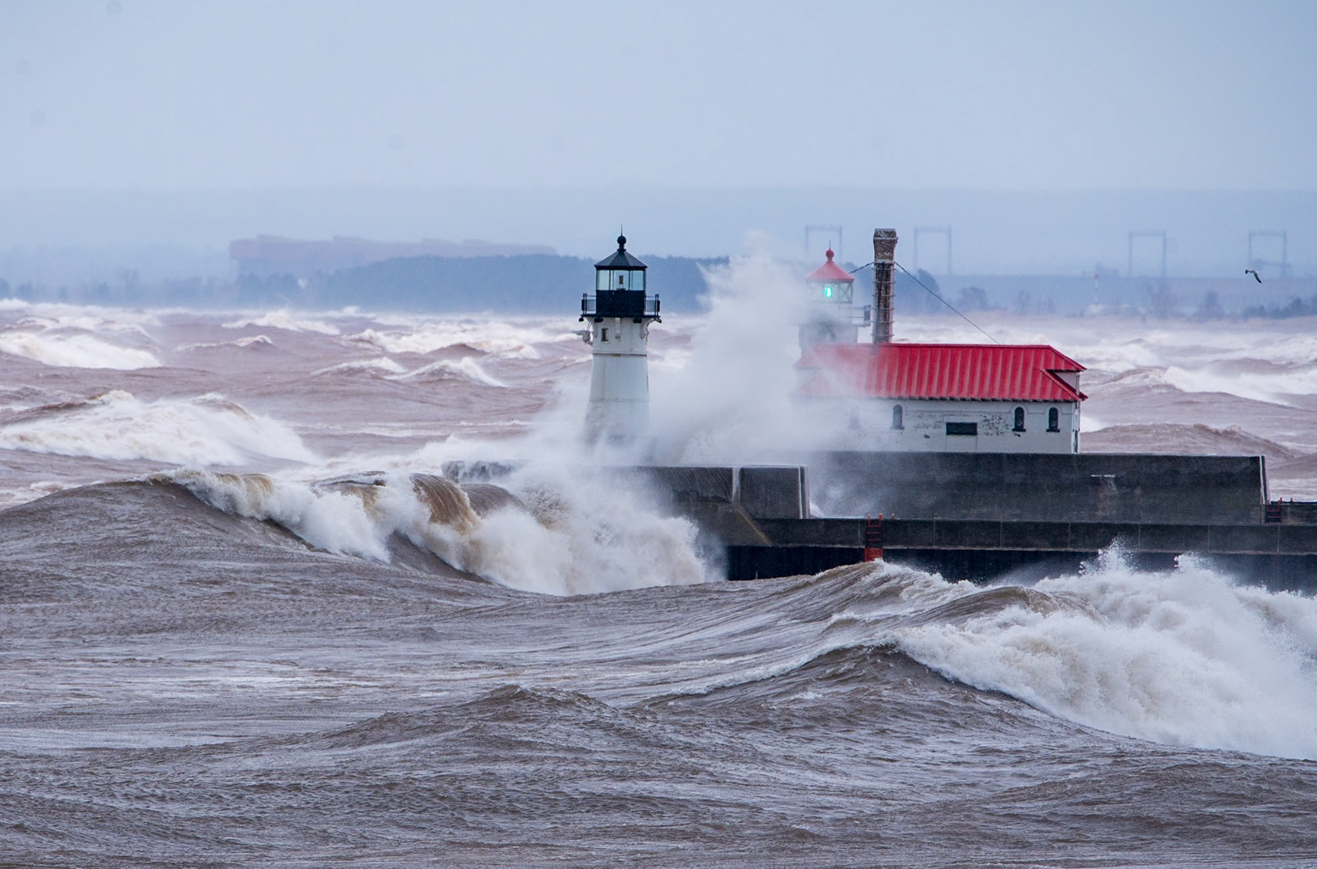 Duluth Lighthouses stand up to gale force winds.