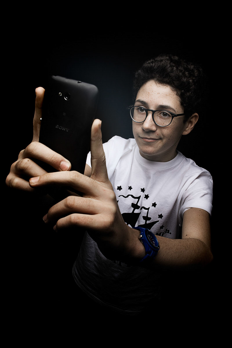 Pour les jeunes, le portable est une immense agora , l'Obs